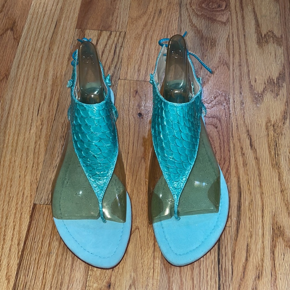 NEW CANDELA NYC Boho scalloped Turquoise mermaid scales leather thong sandal 10